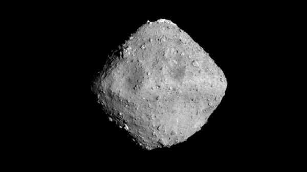 Ученые не могут понять, почему на астероиде Рюгу нет пыли