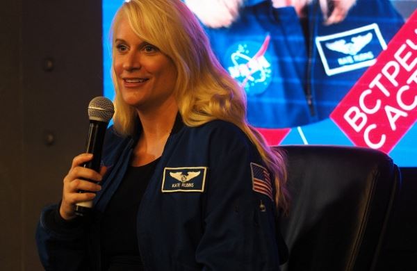 <br />
Американский астронавт рассказала, как вернулась домой с подарками и чемпионским титулом<br />
